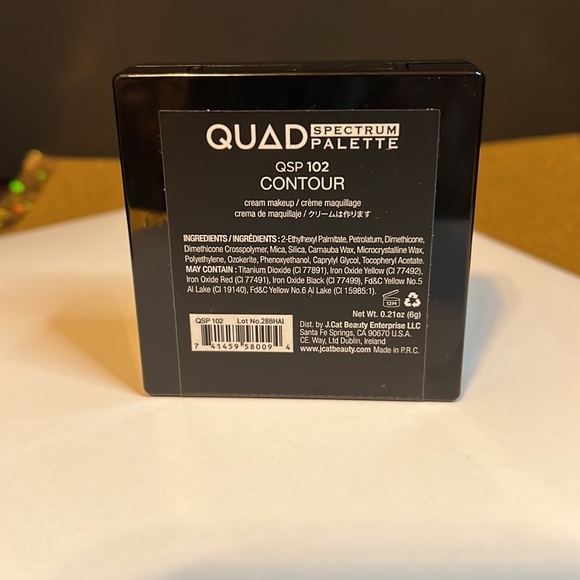 J Cats Quad Spectrum Contour Palette NWT - Picture 3 of 5